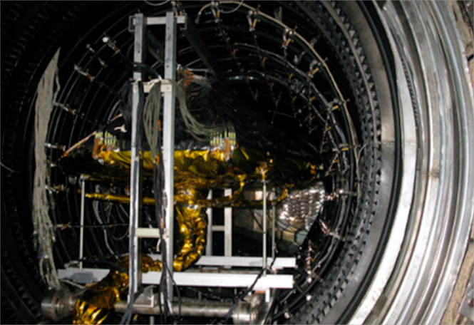  The cryogenic test in the vacuum chamber 